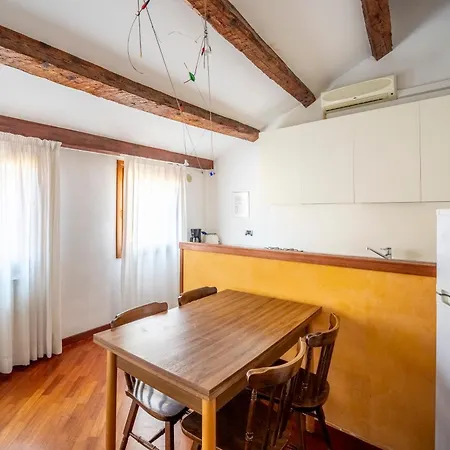 Cà Marina, In Biennale Appartement *
