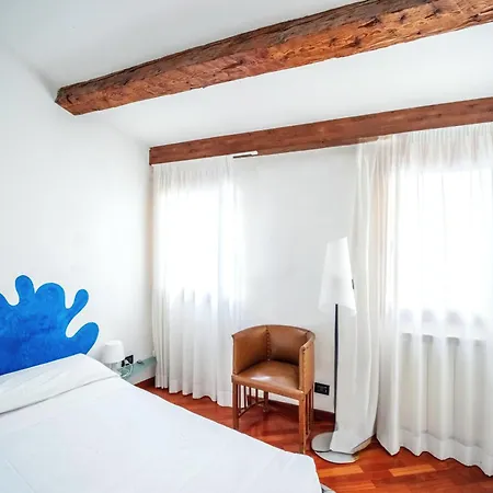 Cà Marina, In Biennale Appartement Venise